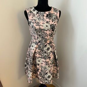 Gorgeous Forever 21 Pink, White & Grey Rose Roses Dress Sz Small